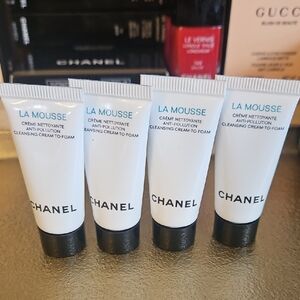 CHANEL La Mousse Cleansing Cream - White and Black